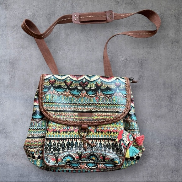 SAKROOTS CONVERTIBLE BACKPACK - NWOT - Picture 1 of 8